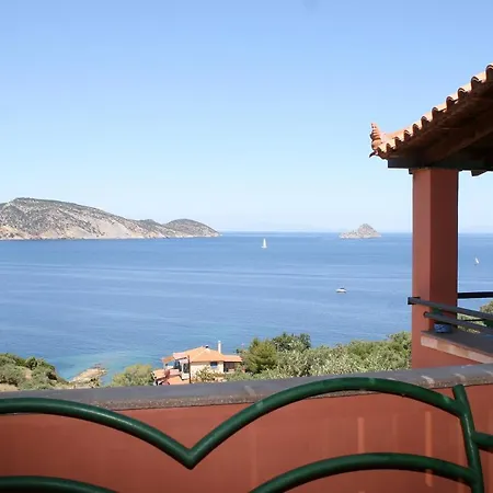 Xintara's Houses 度假居 Galatás